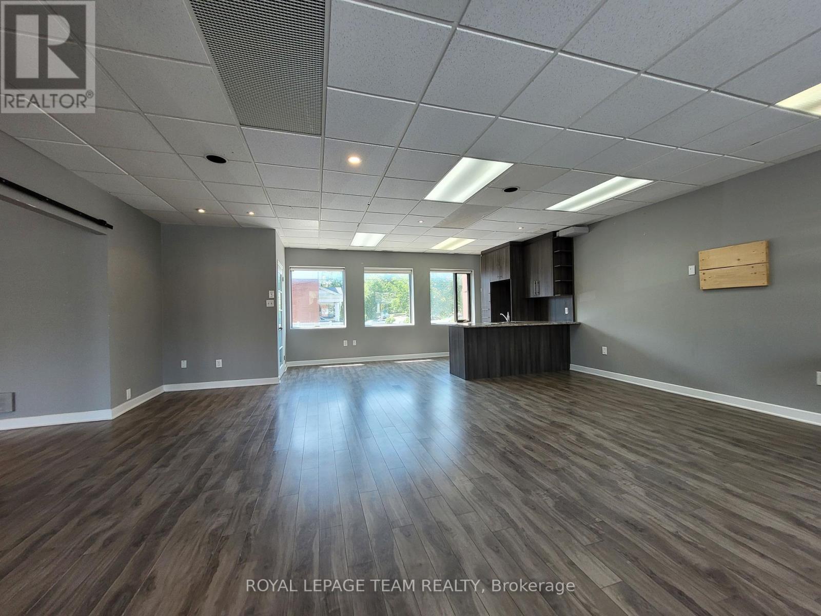 Photo 11 of 200 180 Preston Street, Ottawa ON