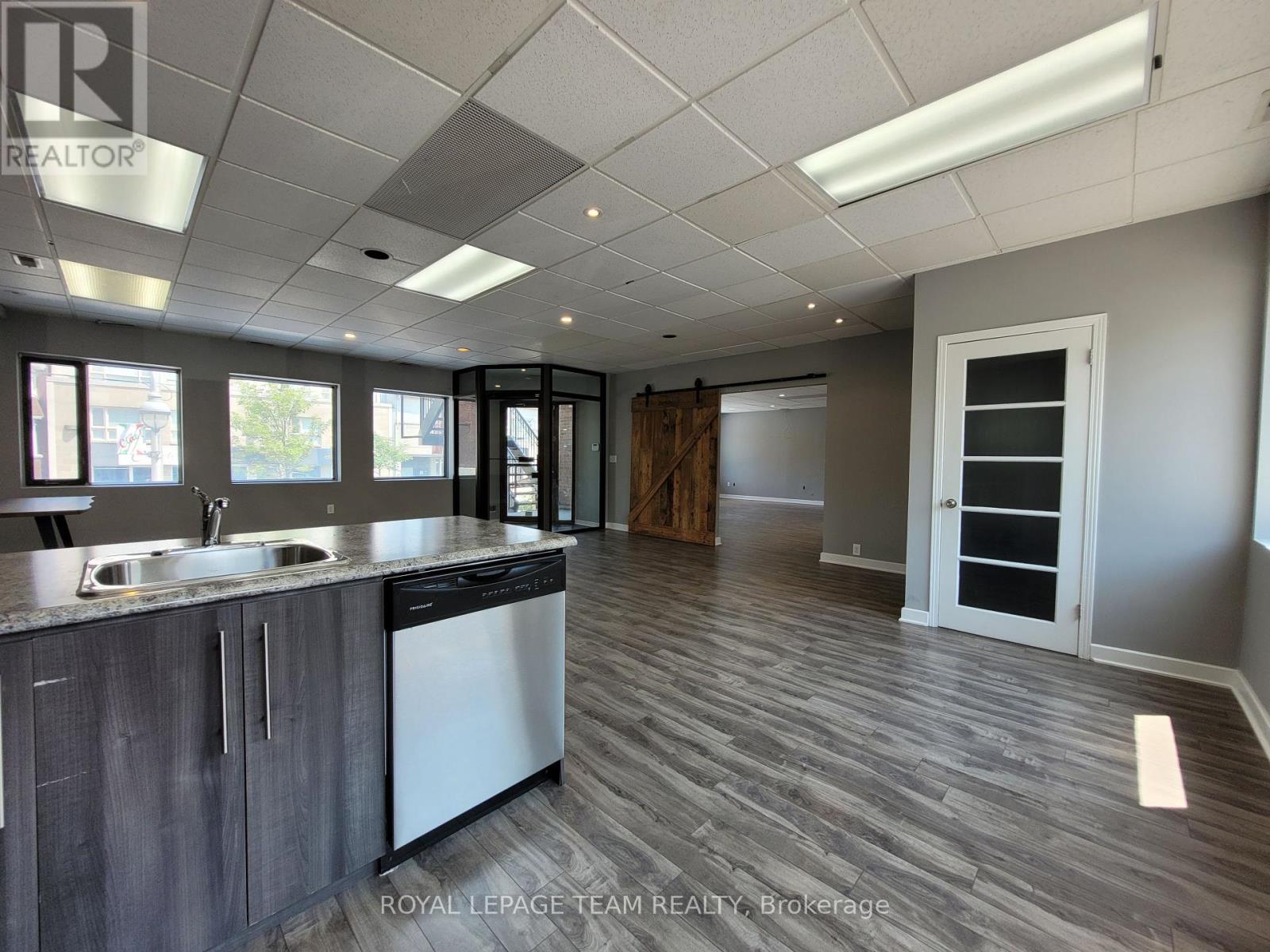 Photo 6 of 200 180 Preston Street, Ottawa ON