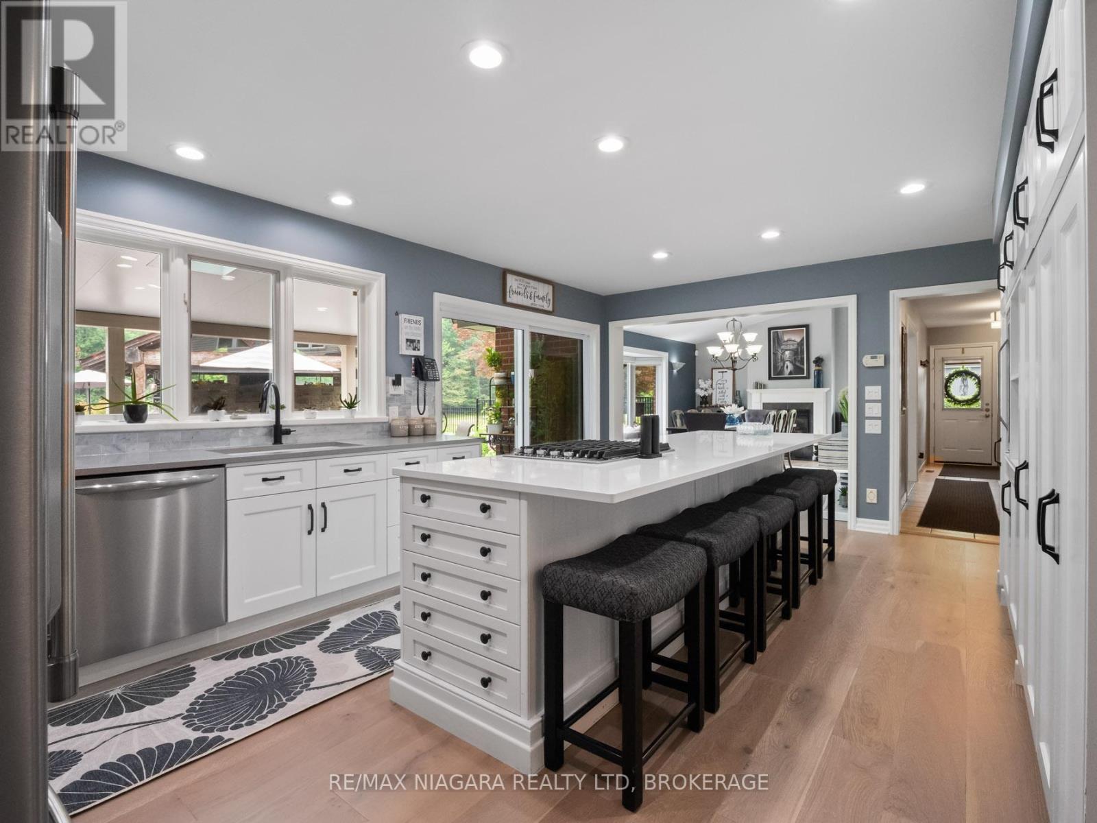 Photo 35 of 2738 Moyer Street, Pelham ON