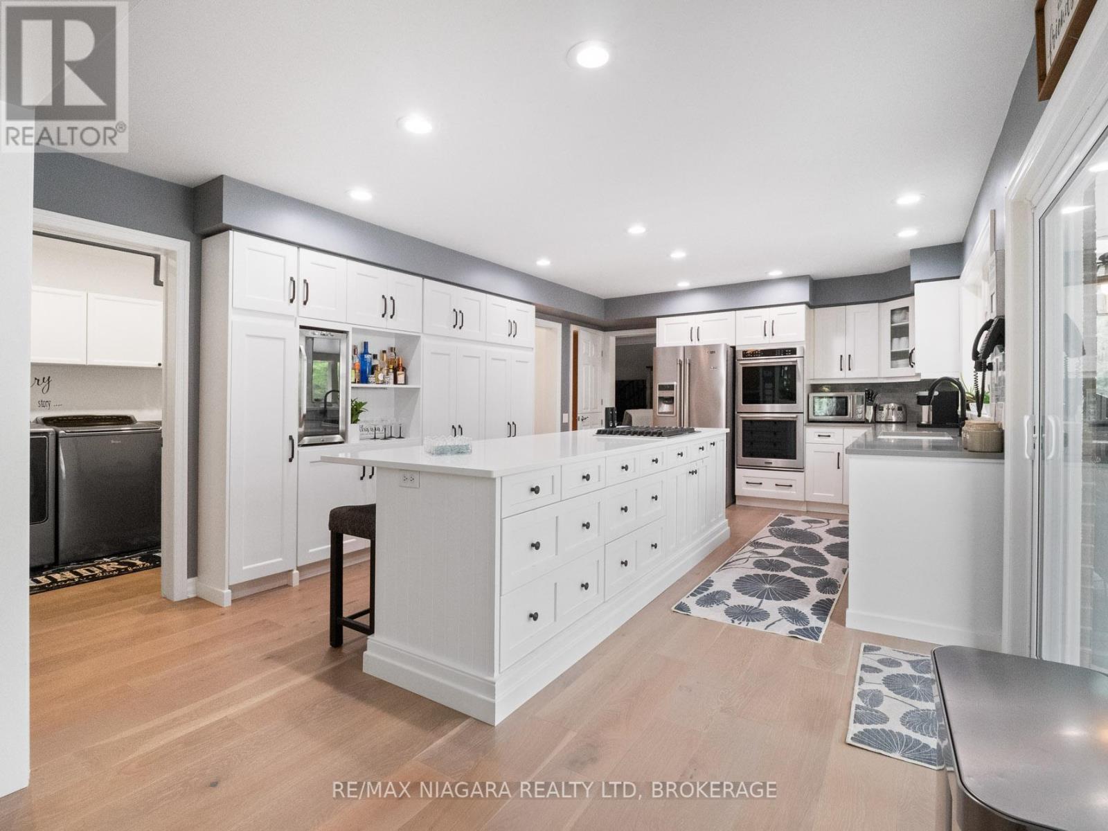 Photo 11 of 2738 Moyer Street, Pelham ON