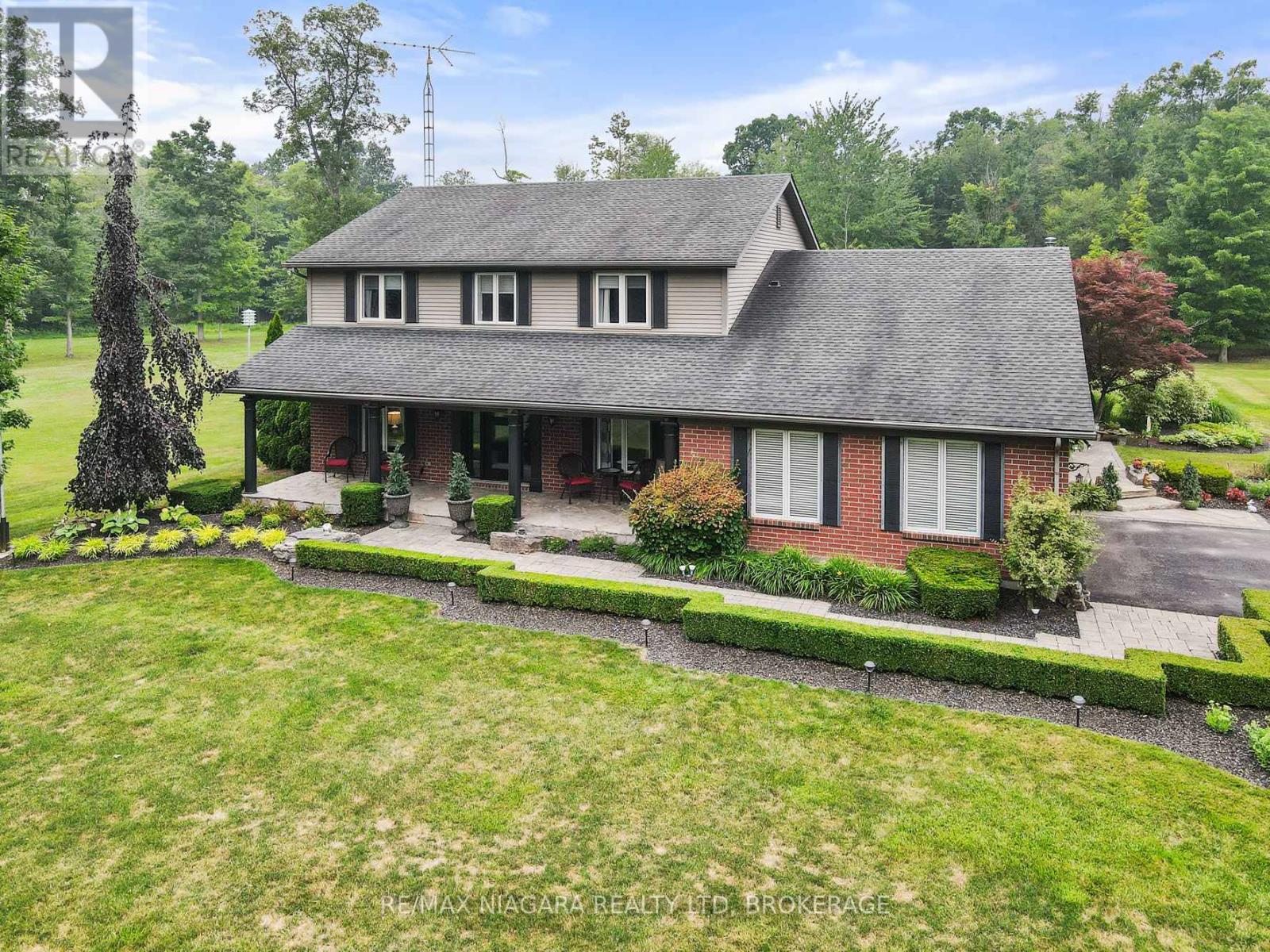 Photo 40 of 2738 Moyer Street, Pelham ON