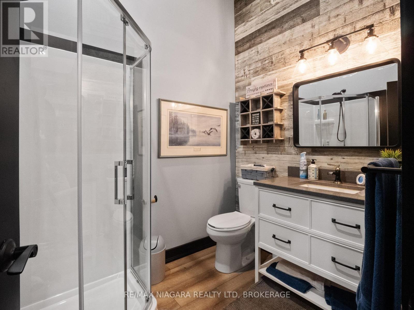 Photo 33 of 2738 Moyer Street, Pelham ON