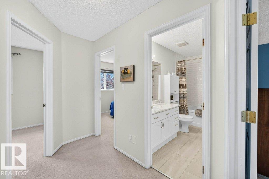Photo 13 of 8329 160 Av Nw, Edmonton AB