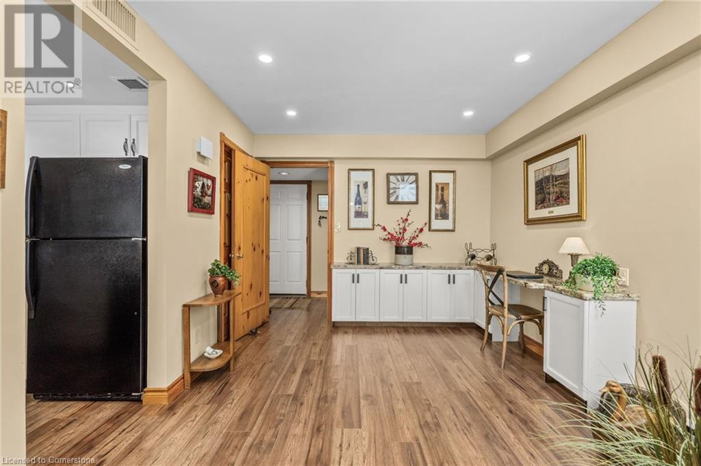 Photo 12 of 131 Grandview Hilltop Drive Unit 1, Huntsville ON