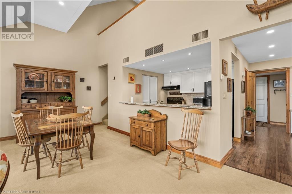 Photo 18 of 131 Grandview Hilltop Drive Unit 1, Huntsville ON