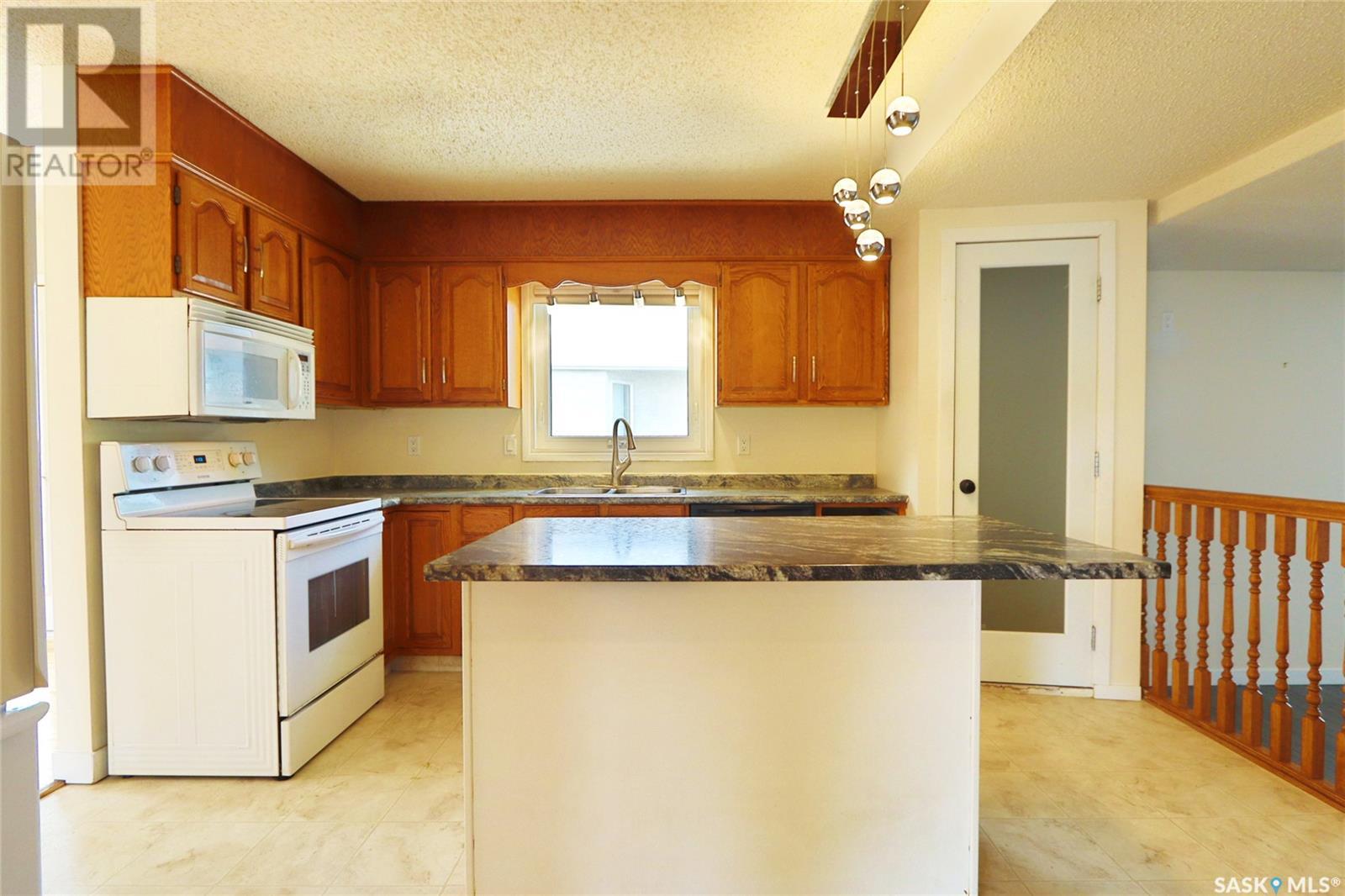 Photo 1 of 2926 Partridge Crescent, Regina SK