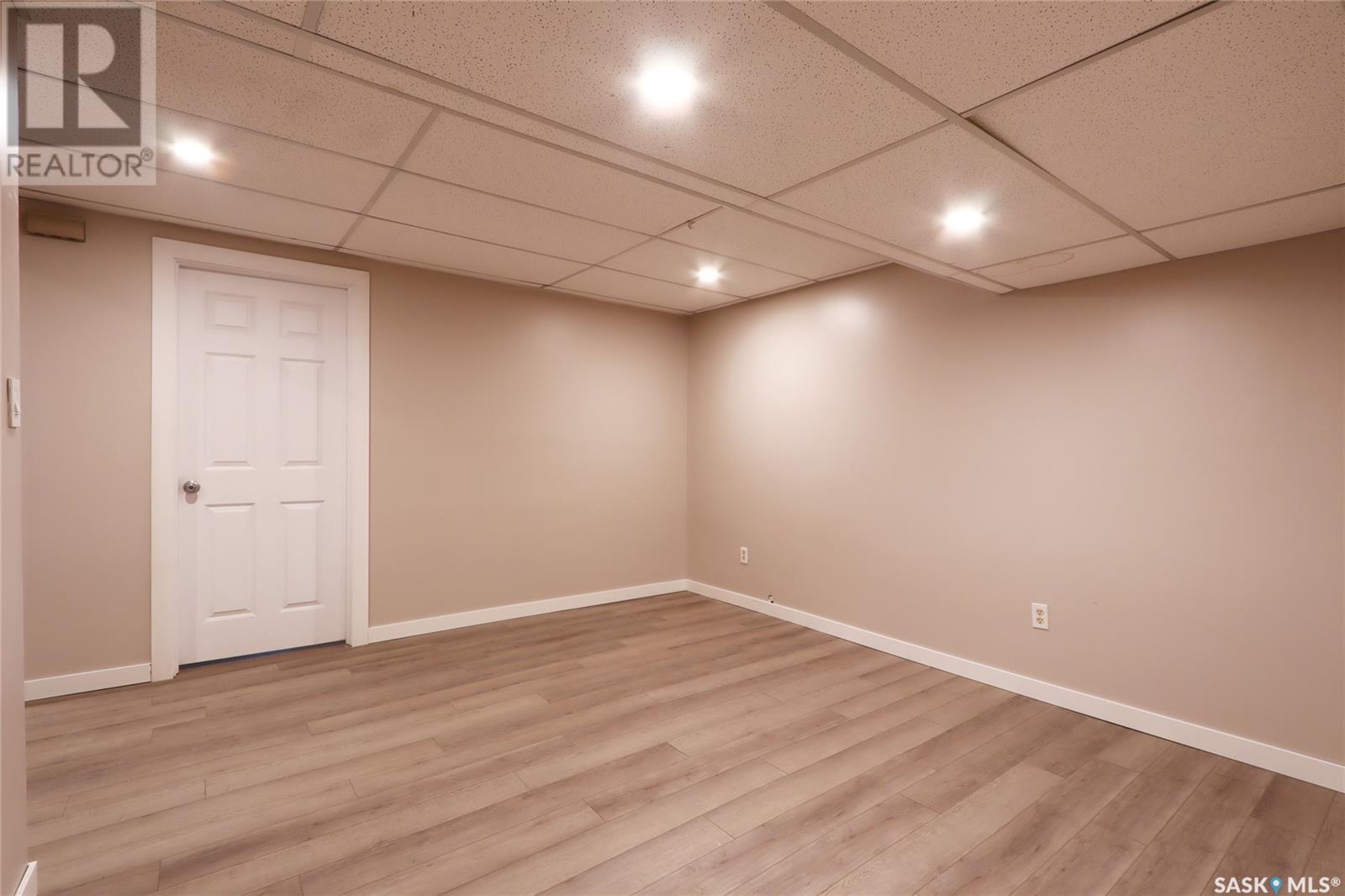 Photo 10 of 2926 Partridge Crescent, Regina SK