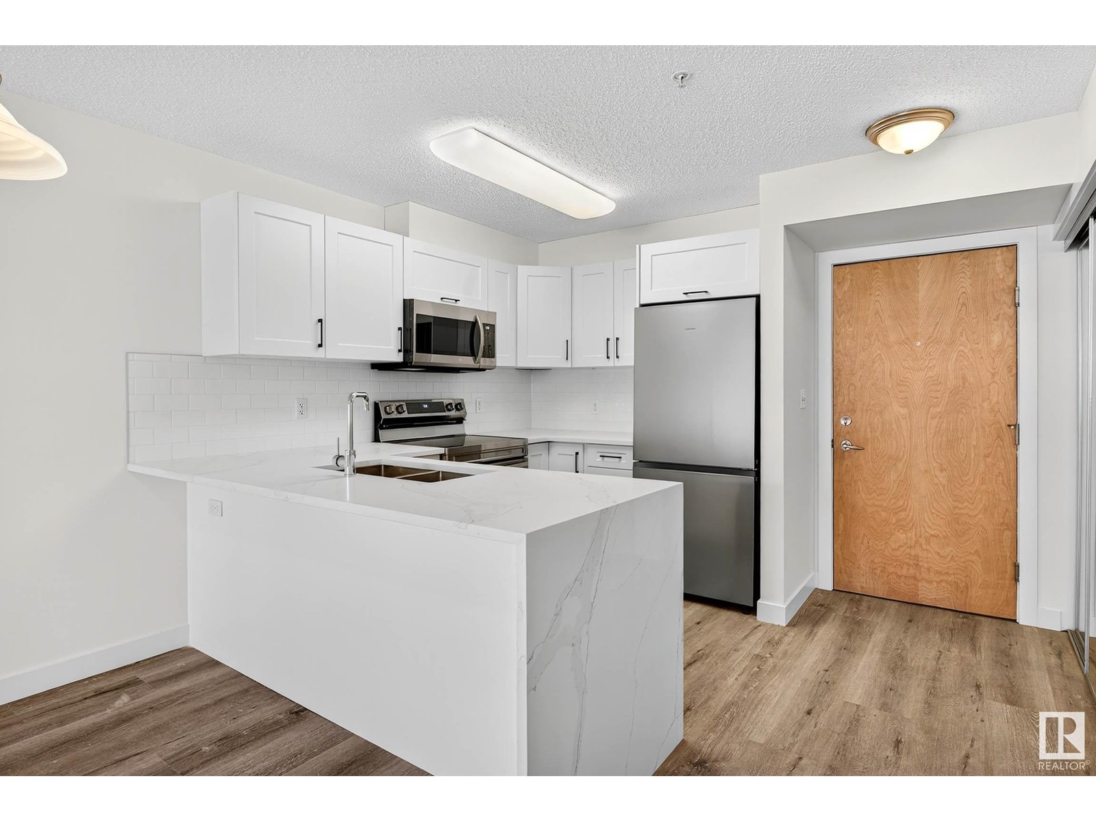 Photo 10 of 121 17404 64 Av Nw, Edmonton AB