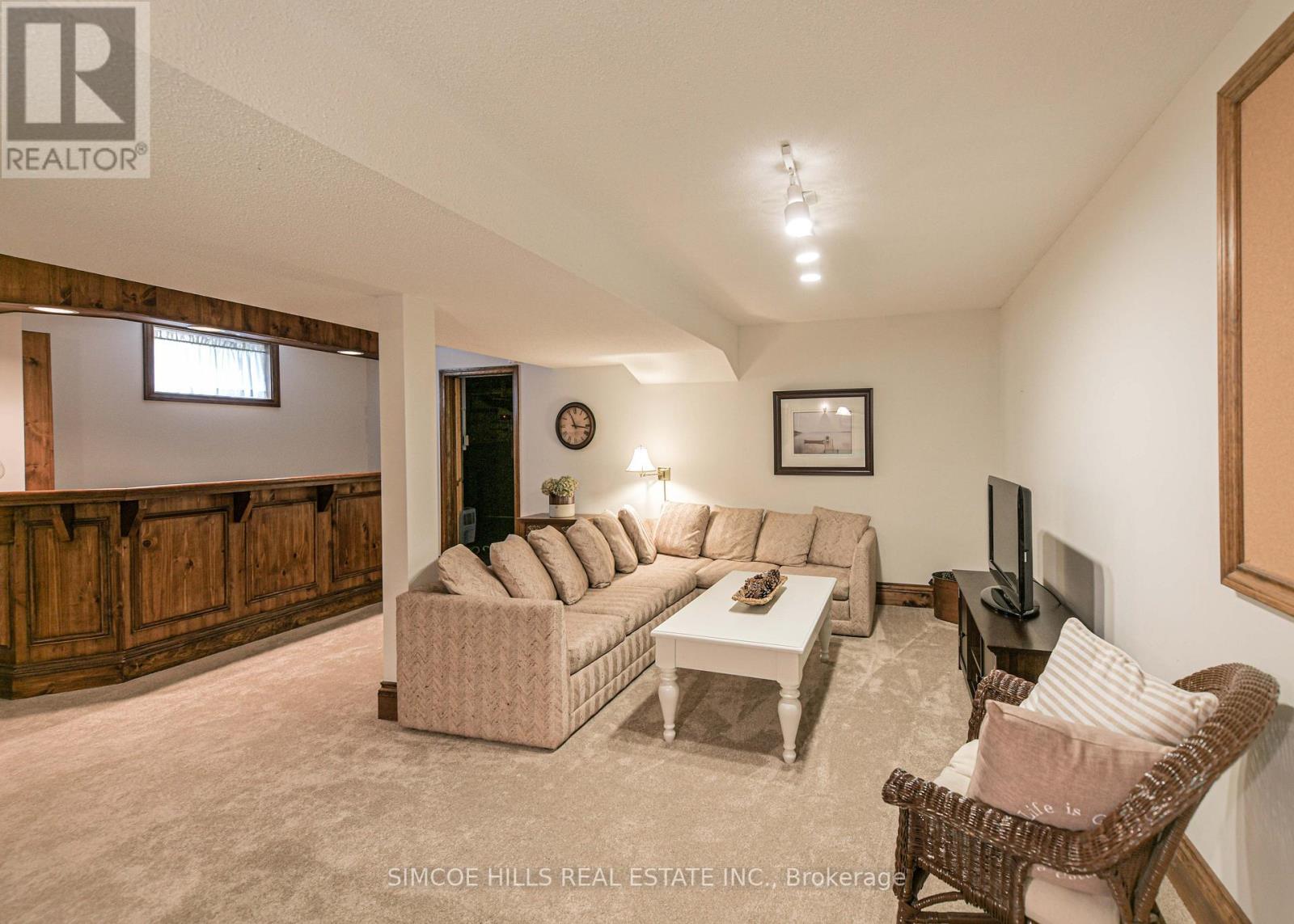 Photo 27 of 131 Courtland Street, Ramara ON