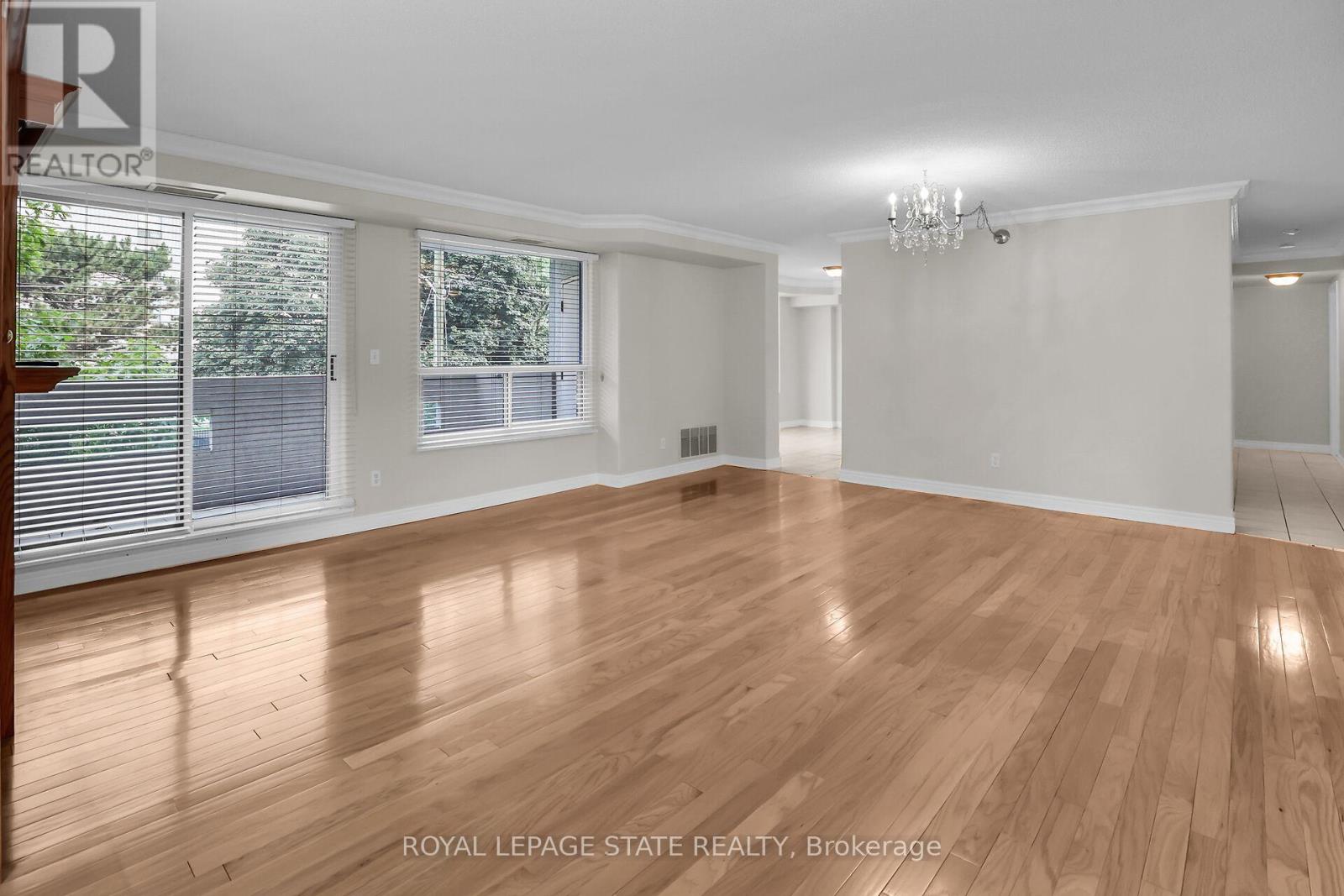 Photo 32 of 202 1272 Ontario Street, Burlington ON