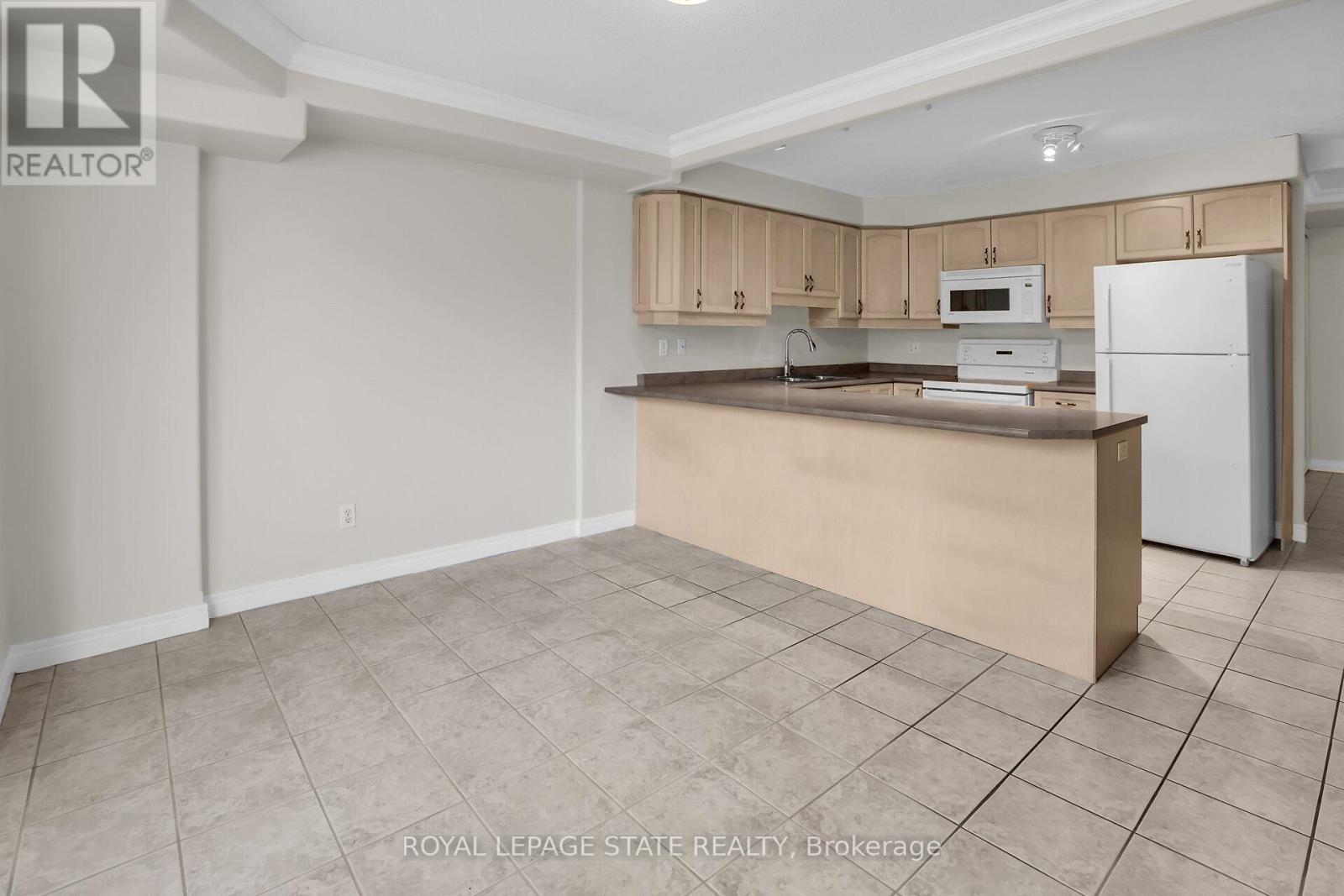 Photo 20 of 202 1272 Ontario Street, Burlington ON