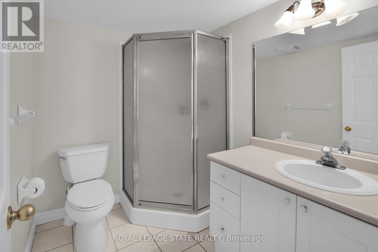 Photo 5 of 202 1272 Ontario Street, Burlington ON