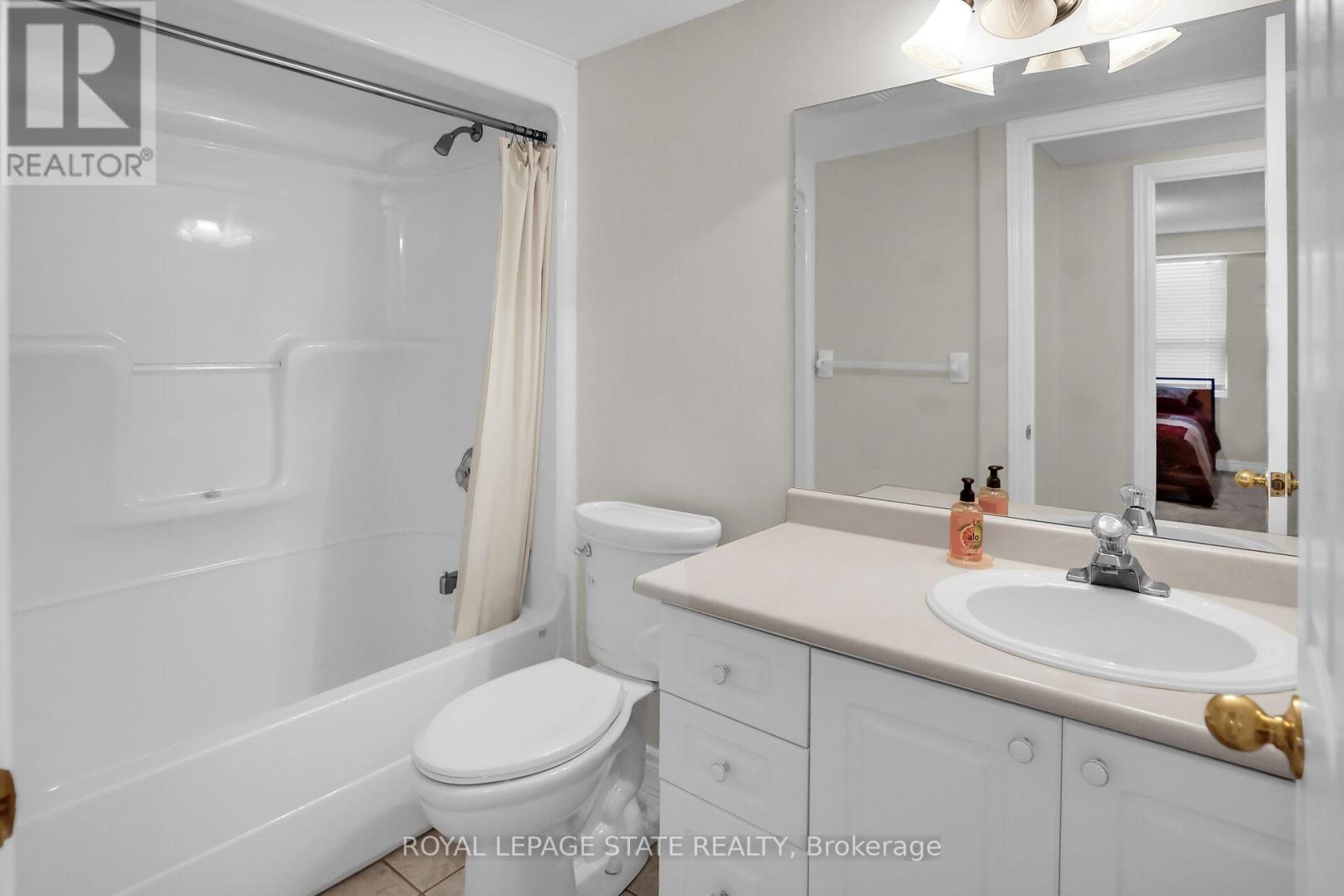 Photo 21 of 202 1272 Ontario Street, Burlington ON