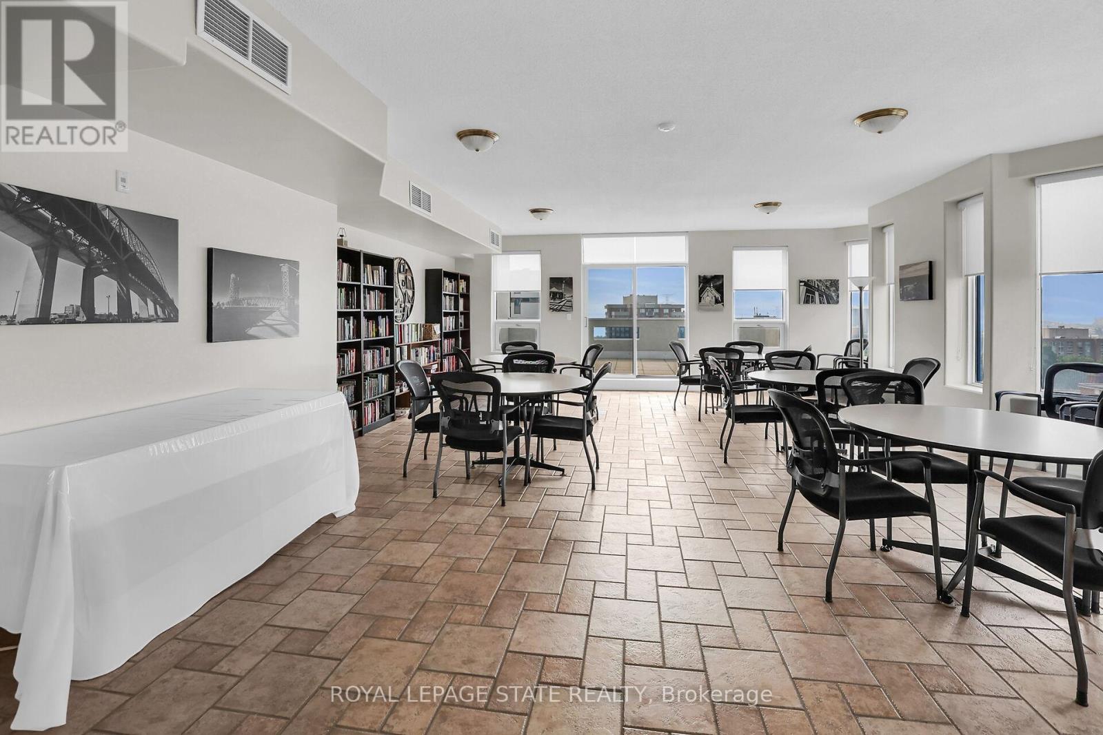 Photo 29 of 202 1272 Ontario Street, Burlington ON