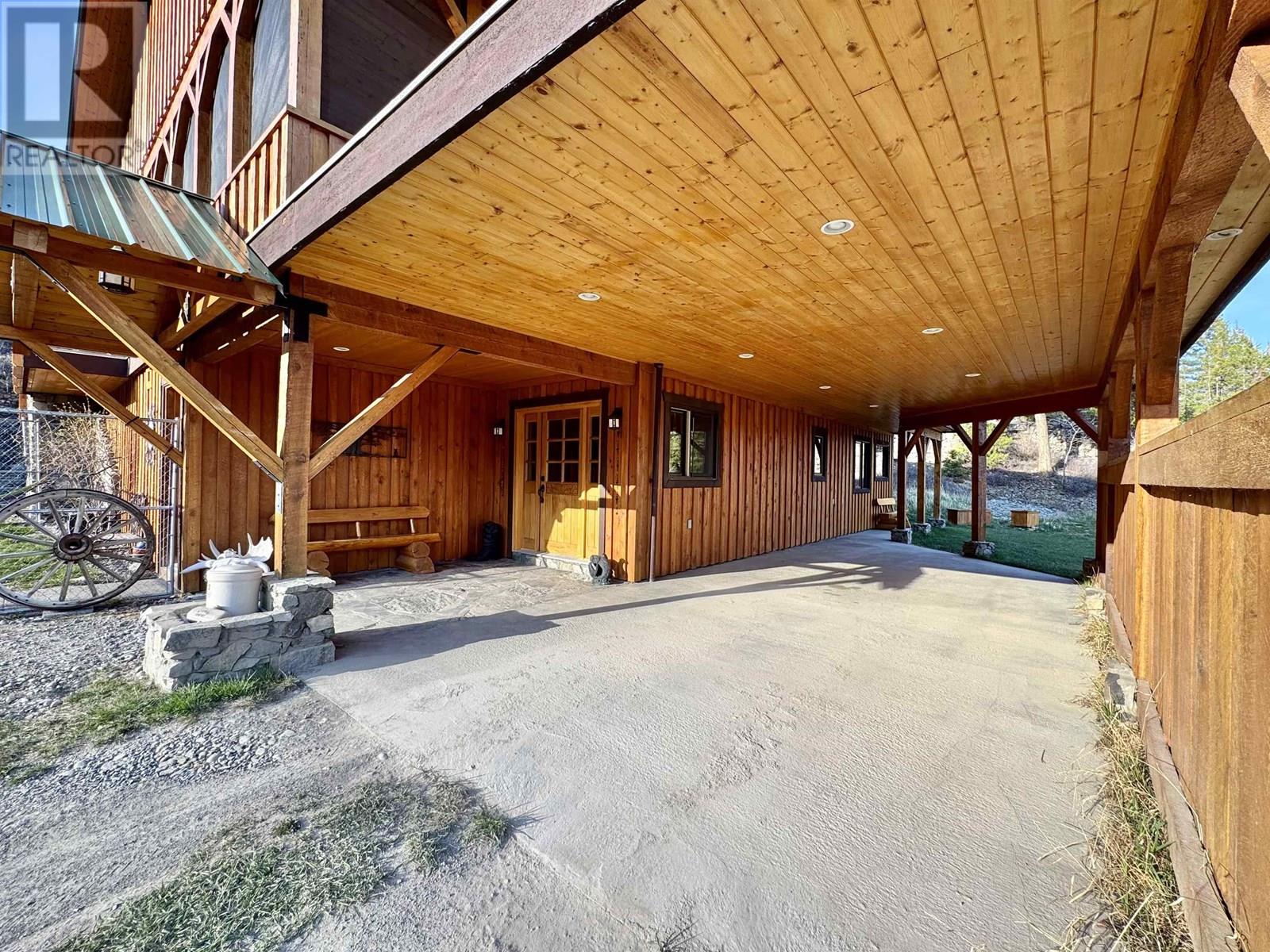 6802 TATLAYOKO ROAD, Williams Lake