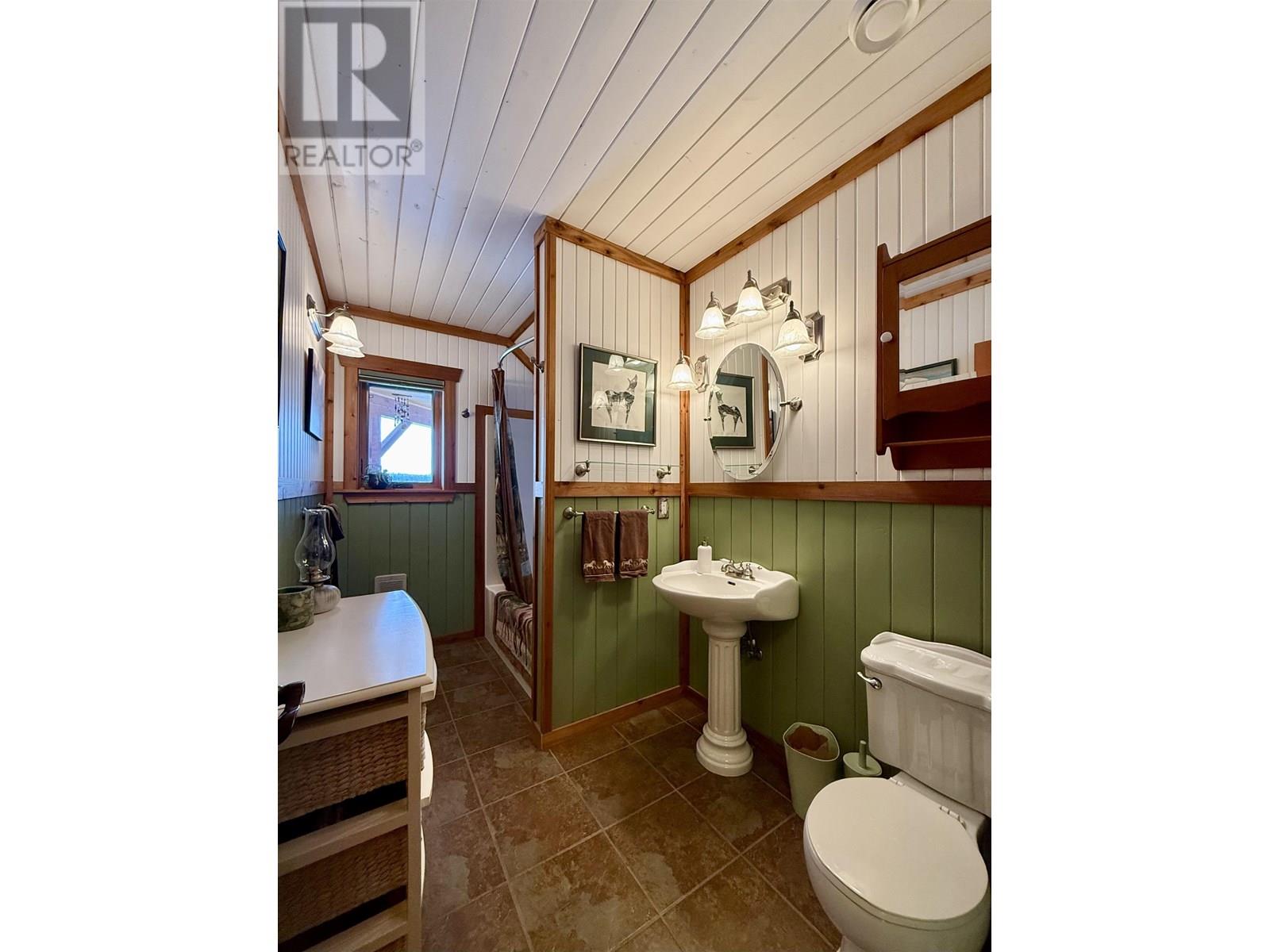 6802 TATLAYOKO ROAD, Williams Lake