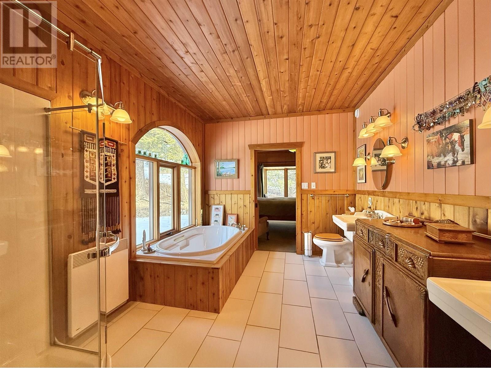 6802 TATLAYOKO ROAD, Williams Lake