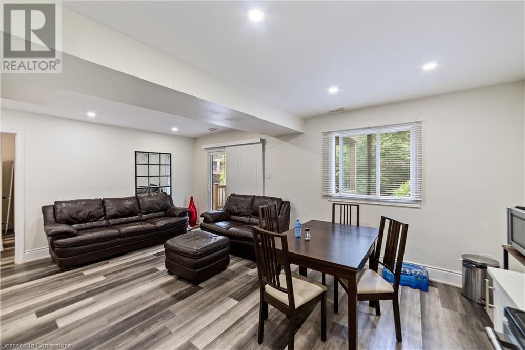 Photo 19 of 220 Caroline Street S, Hamilton ON