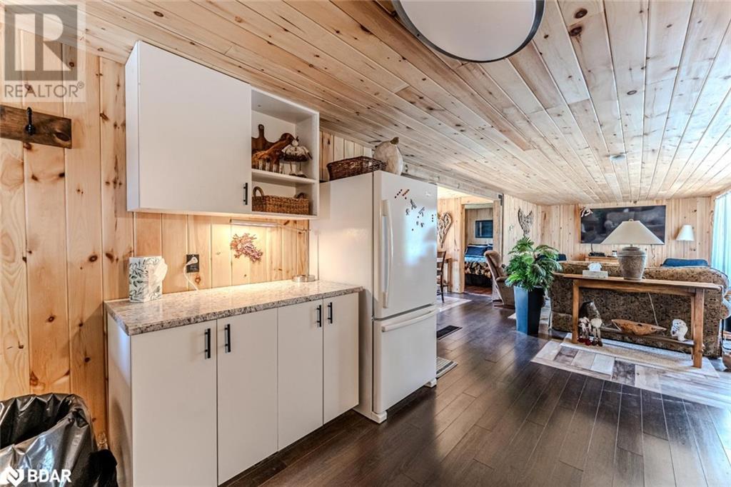 Photo 4 of 156 Woodlands Avenue, Tay ON