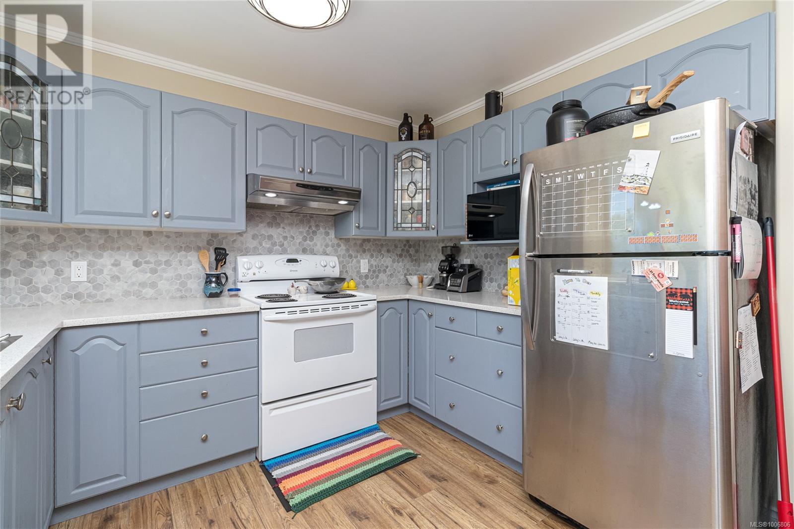 Photo 12 of 1151 Cherry Rd, Saanich BC