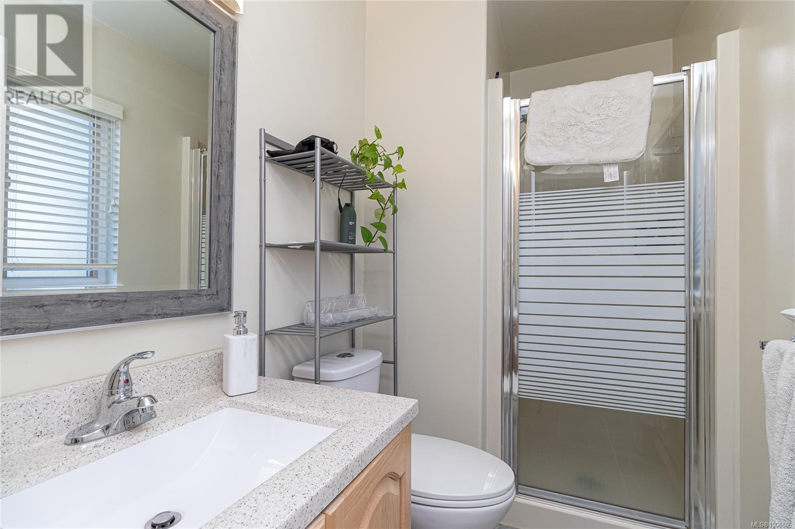 Photo 19 of 1151 Cherry Rd, Saanich BC