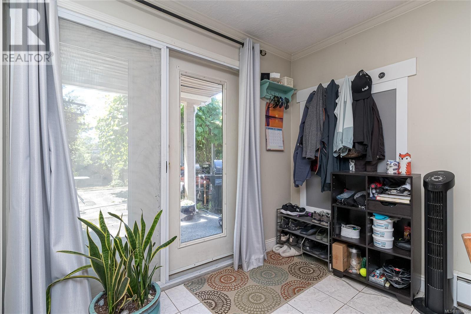 Photo 27 of 1151 Cherry Rd, Saanich BC