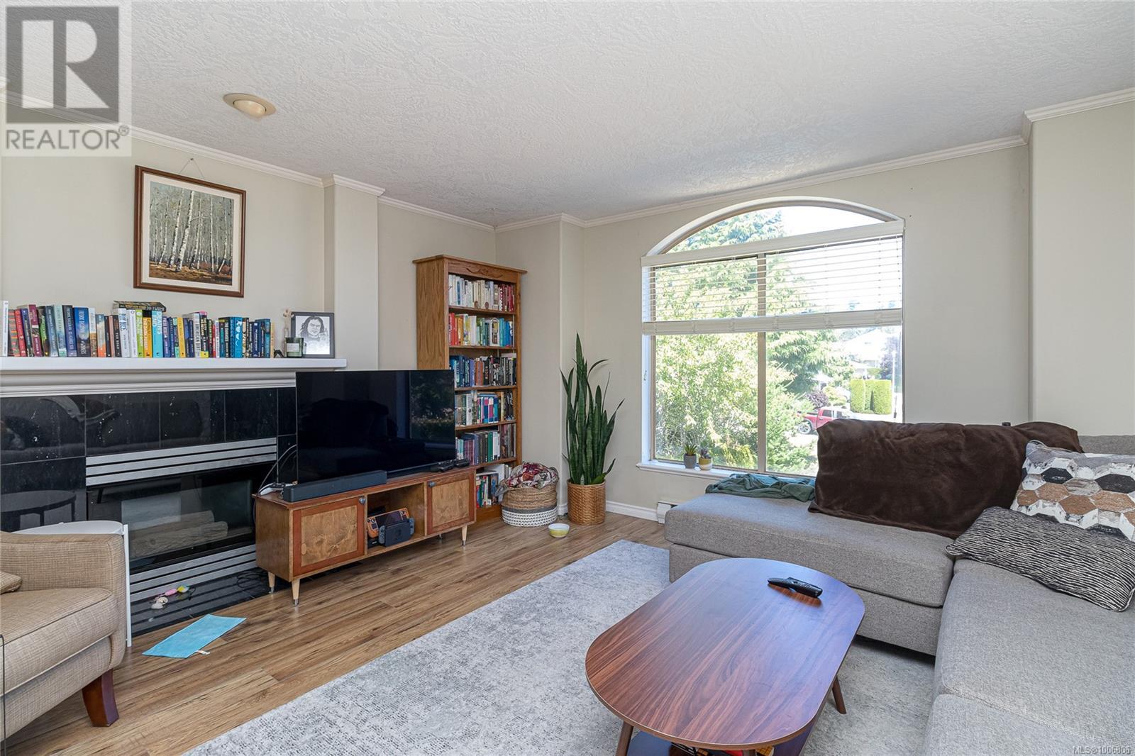 Photo 6 of 1151 Cherry Rd, Saanich BC