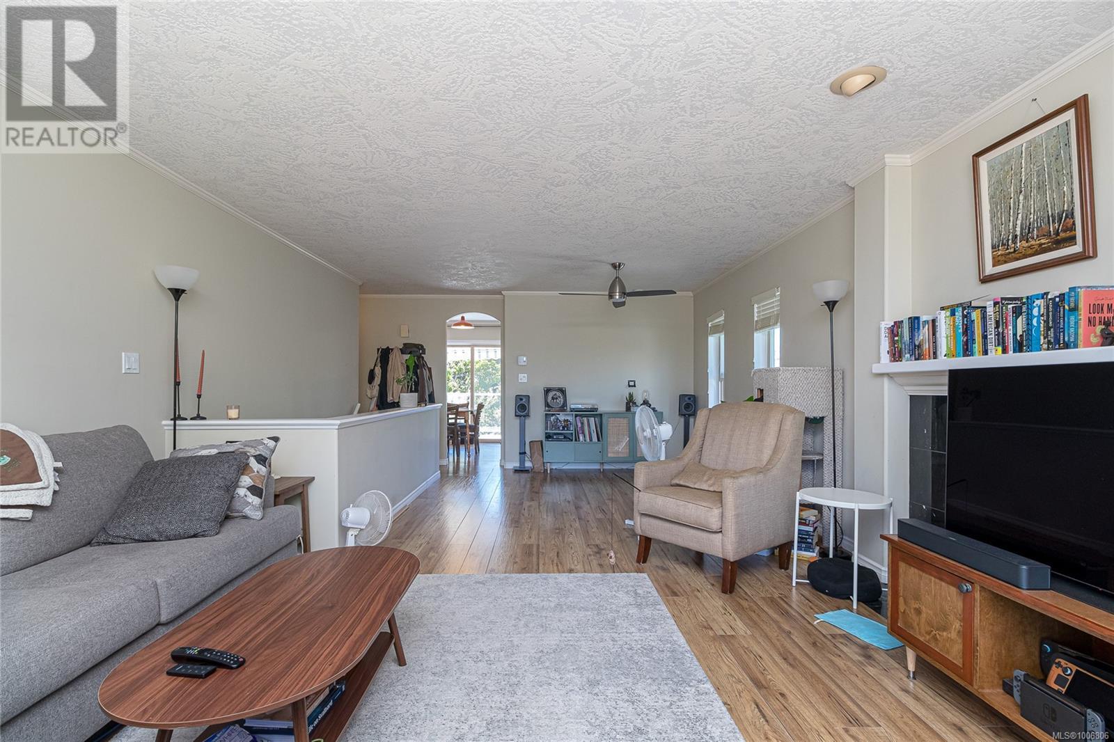 Photo 7 of 1151 Cherry Rd, Saanich BC
