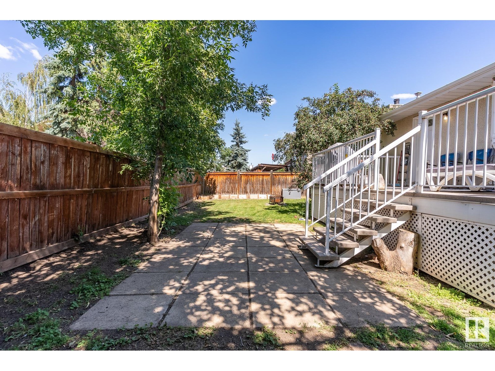 Photo 37 of 2432 106 St Nw, Edmonton AB