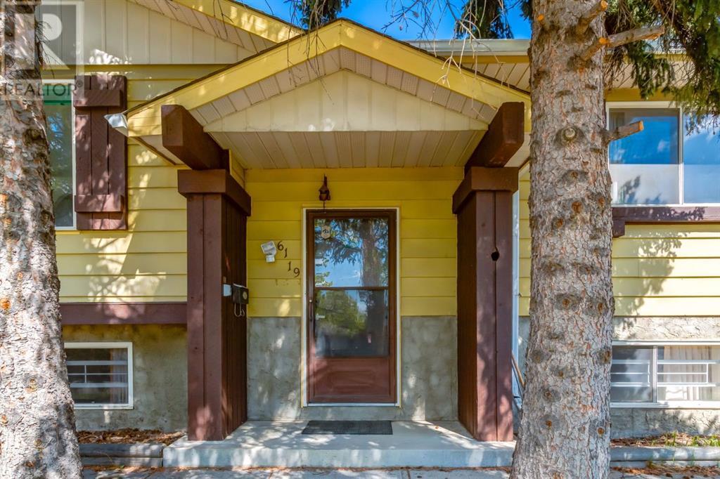 Single Family House Bi-level for Sale in  Thornaby Way NW Thorncliffe Calgary 