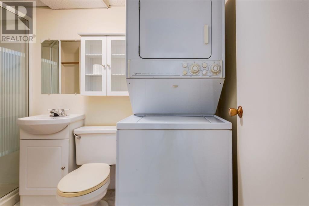 Single Family House Bi-level for Sale in  Thornaby Way NW Thorncliffe Calgary 