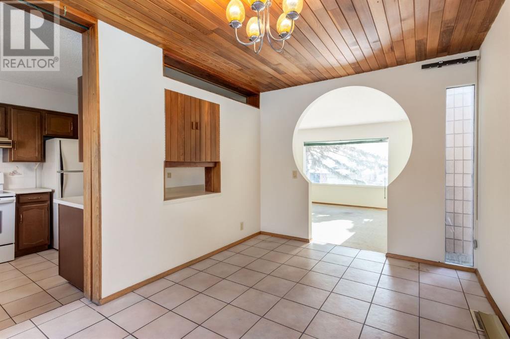 Single Family House Bi-level for Sale in  Thornaby Way NW Thorncliffe Calgary 