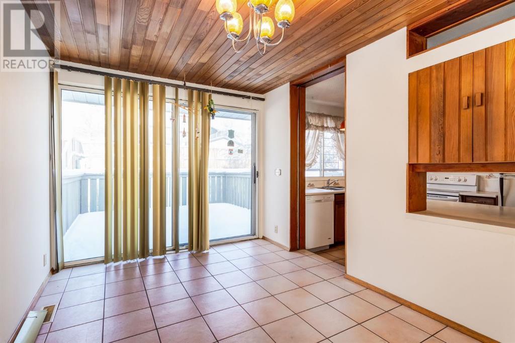 Single Family House Bi-level for Sale in  Thornaby Way NW Thorncliffe Calgary 