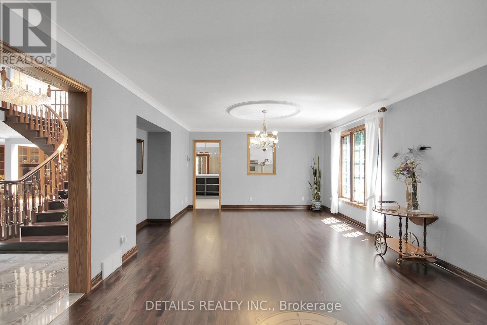 Photo 8 of 1341 Shylo Crescent, Ottawa ON