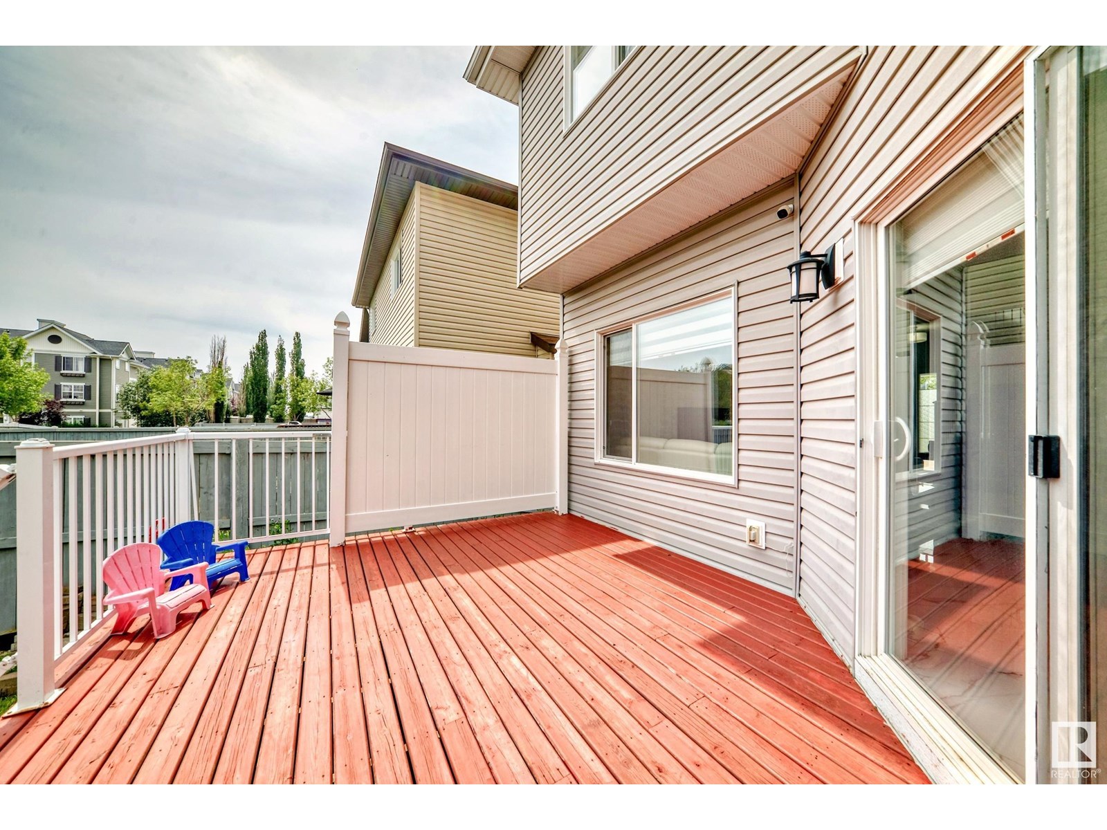 Photo 14 of 18011 84 St Nw, Edmonton AB