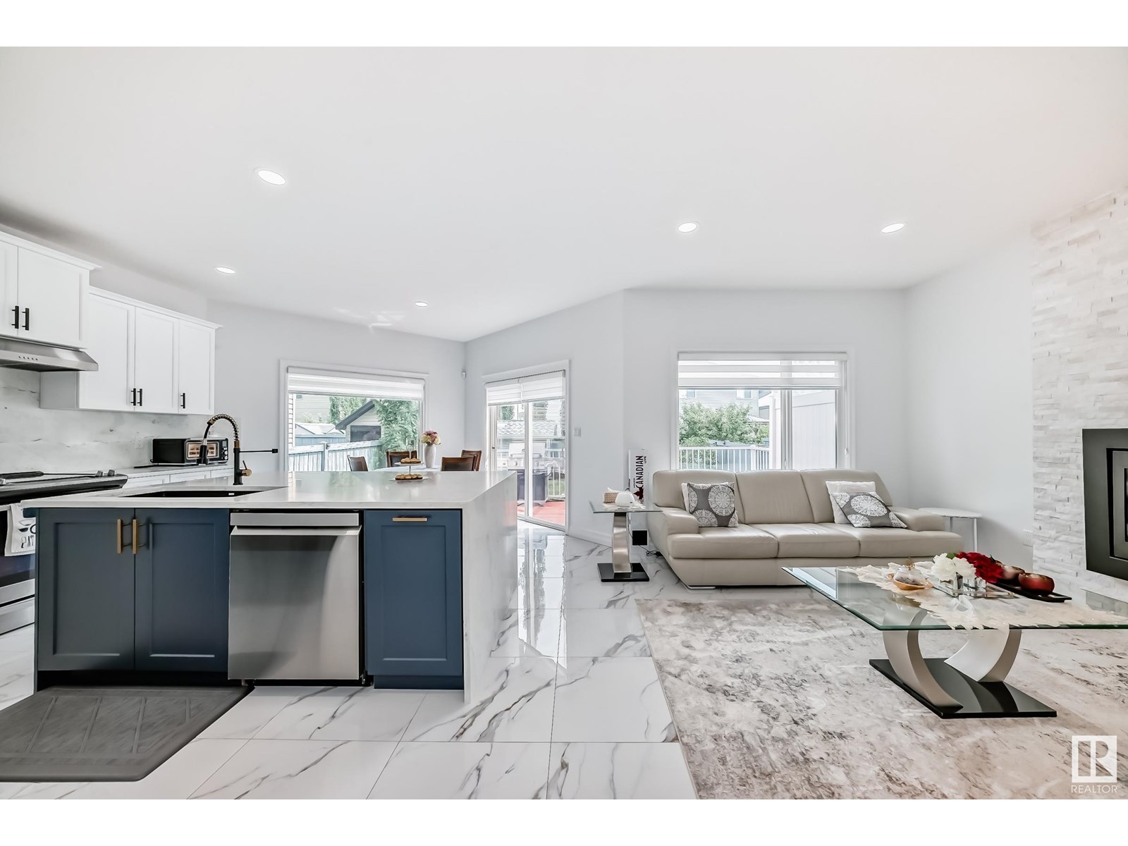Photo 15 of 18011 84 St Nw, Edmonton AB