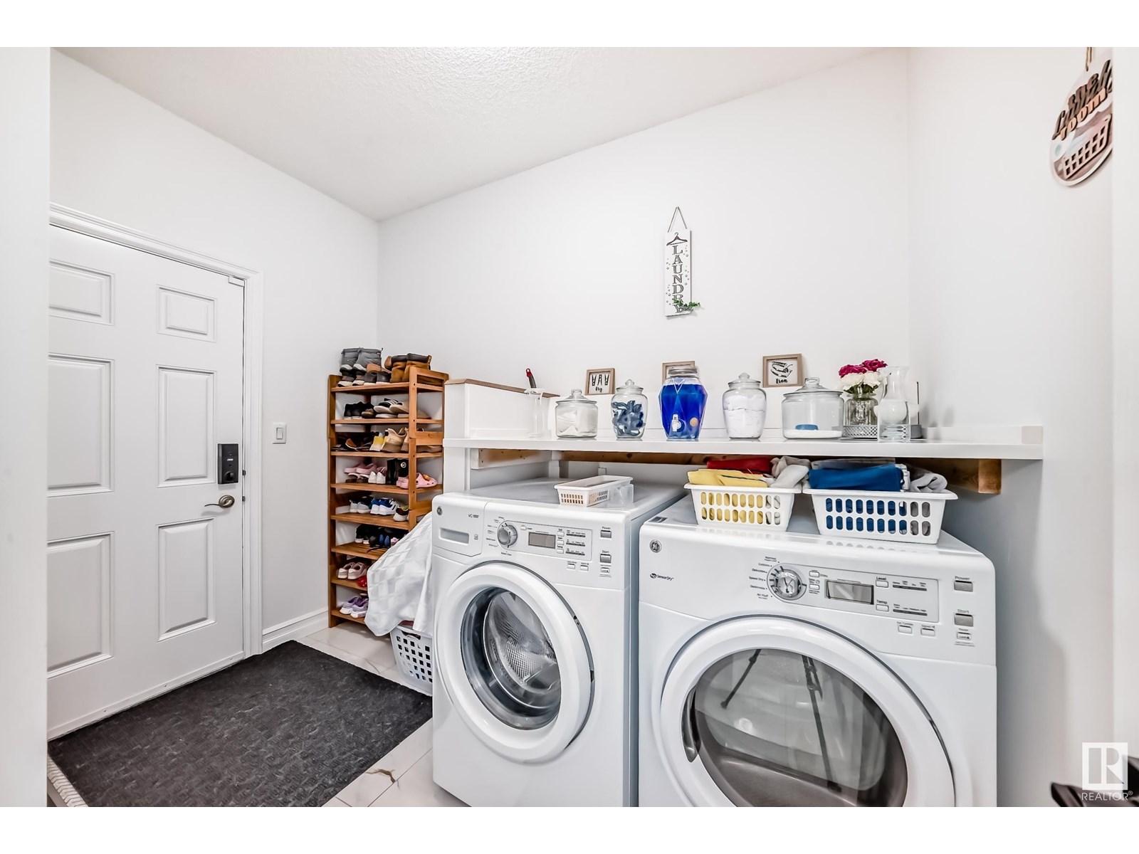 Photo 22 of 18011 84 St Nw, Edmonton AB