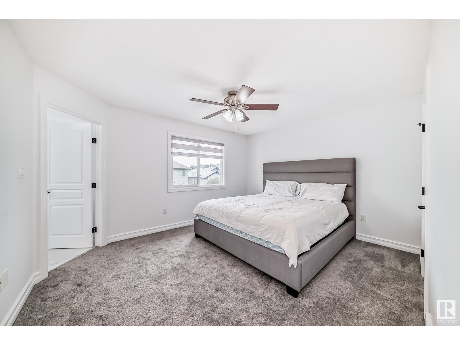 Photo 27 of 18011 84 St Nw, Edmonton AB