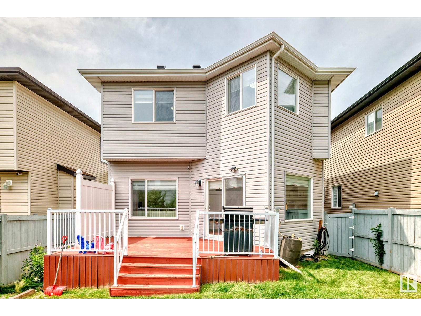 Photo 48 of 18011 84 St Nw, Edmonton AB