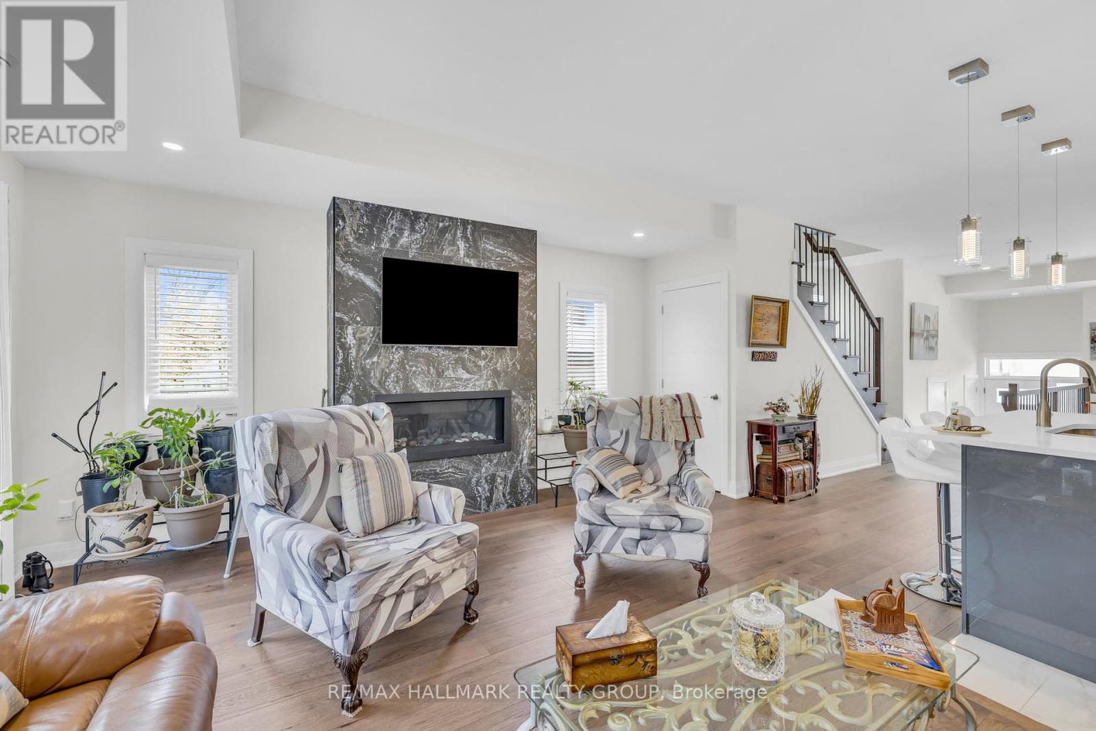 Photo 12 of 165 Longpre Street, Ottawa ON