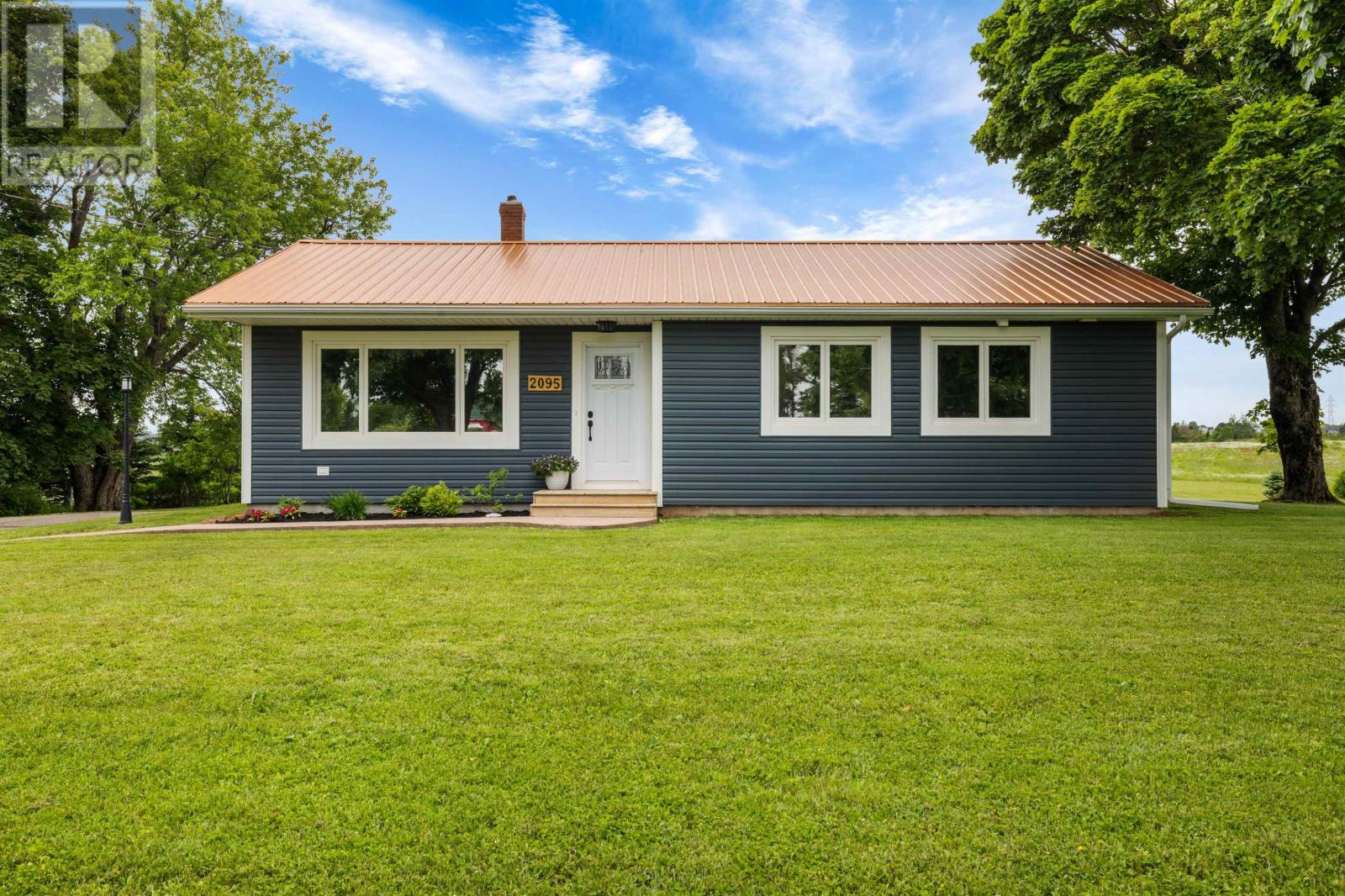 Photo 4 of 2095 North York River Rd, Warren Grove PE