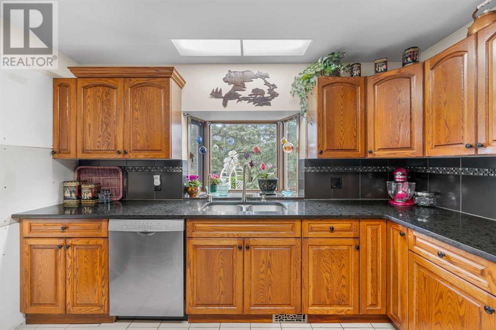 Single Family House for Sale in  Bernard Drive NW Beddington Heights Calgary 