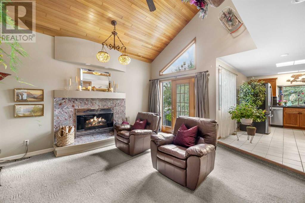 Single Family House for Sale in  Bernard Drive NW Beddington Heights Calgary 