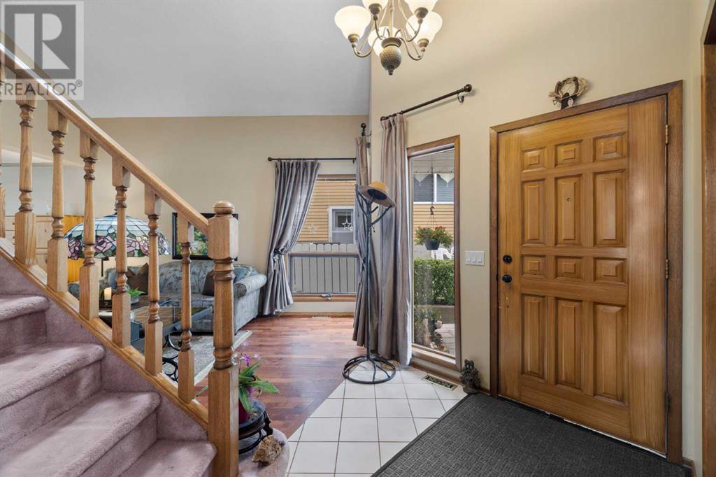 Single Family House for Sale in  Bernard Drive NW Beddington Heights Calgary 