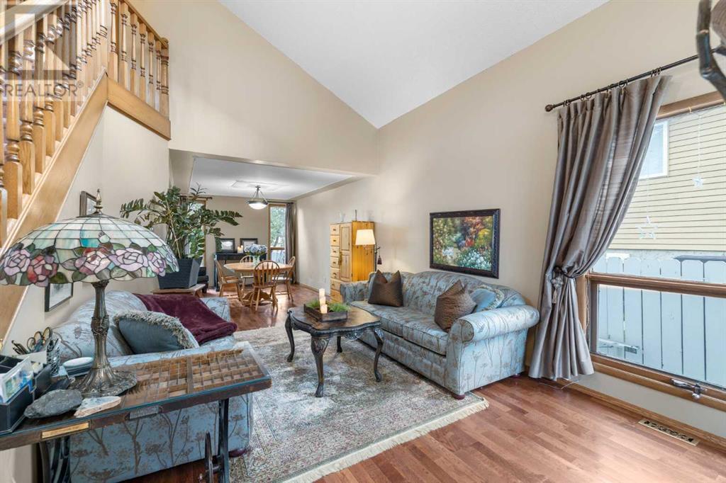 Single Family House for Sale in  Bernard Drive NW Beddington Heights Calgary 