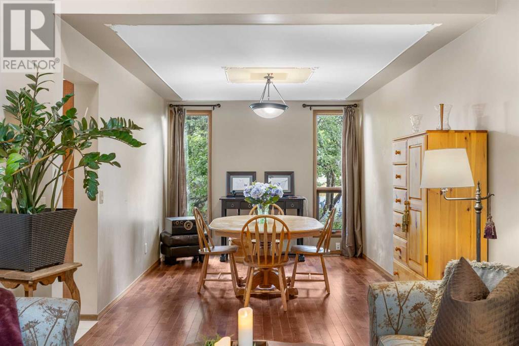 Single Family House for Sale in  Bernard Drive NW Beddington Heights Calgary 