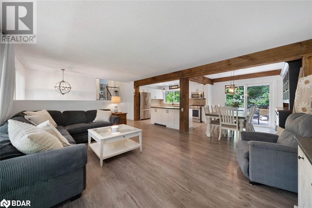 Photo 39 of 2 Noraline Avenue, Midhurst ON