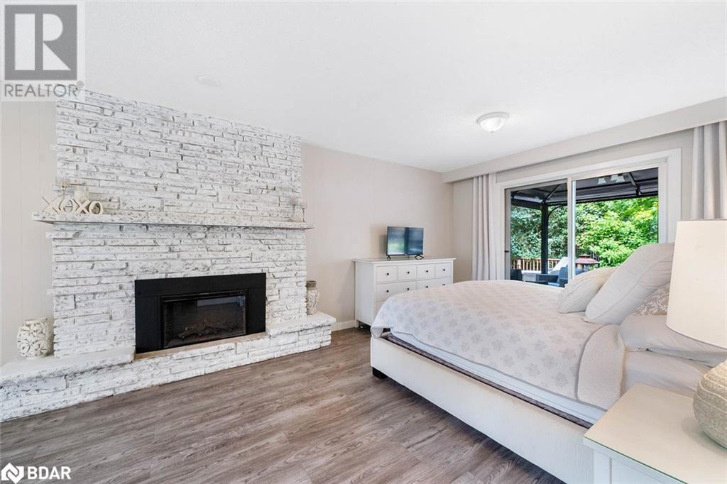 Photo 8 of 2 Noraline Avenue, Midhurst ON