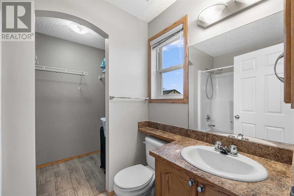 Single Family House for Sale in  Covebrook Close NE Coventry Hills Calgary 