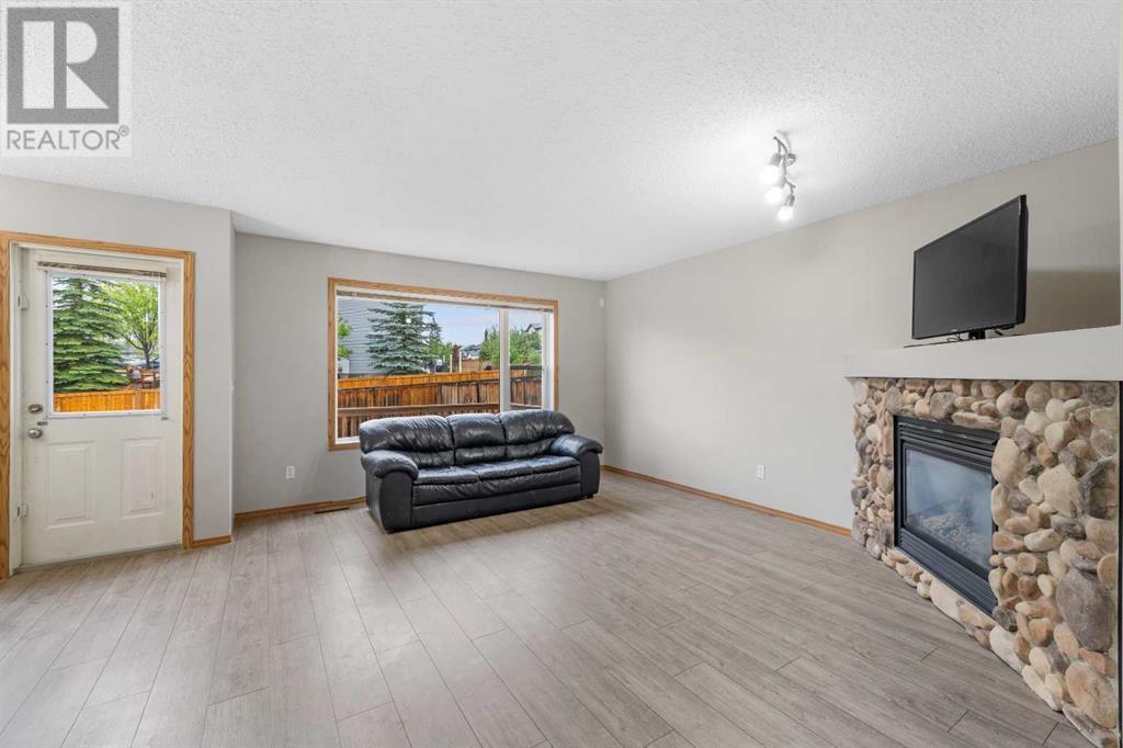 Single Family House for Sale in  Covebrook Close NE Coventry Hills Calgary 